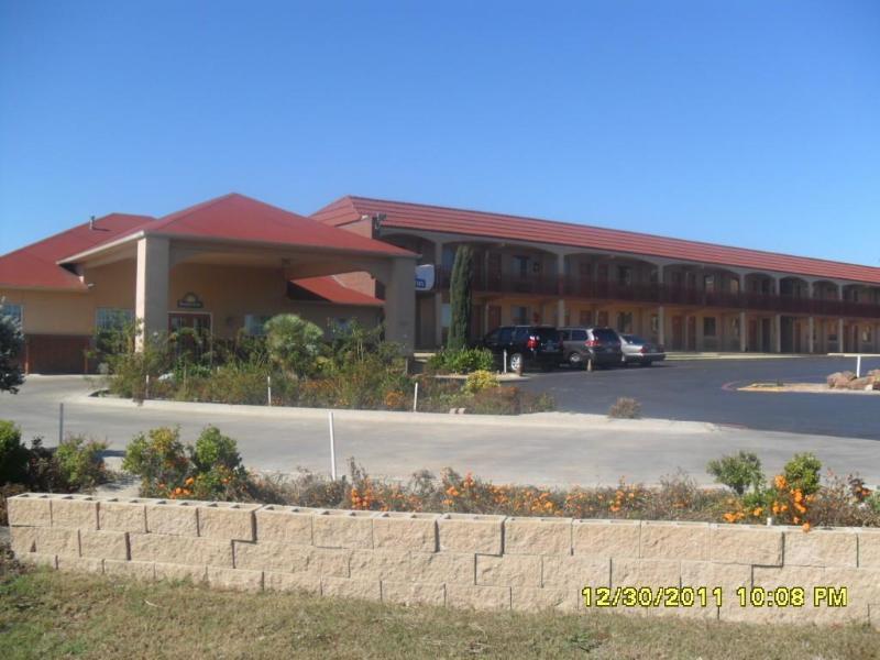 Days Inn By Wyndham Gainesville Exterior photo